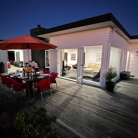 Ocean Front East End Beach House New Plymouth Eksteriør bilde