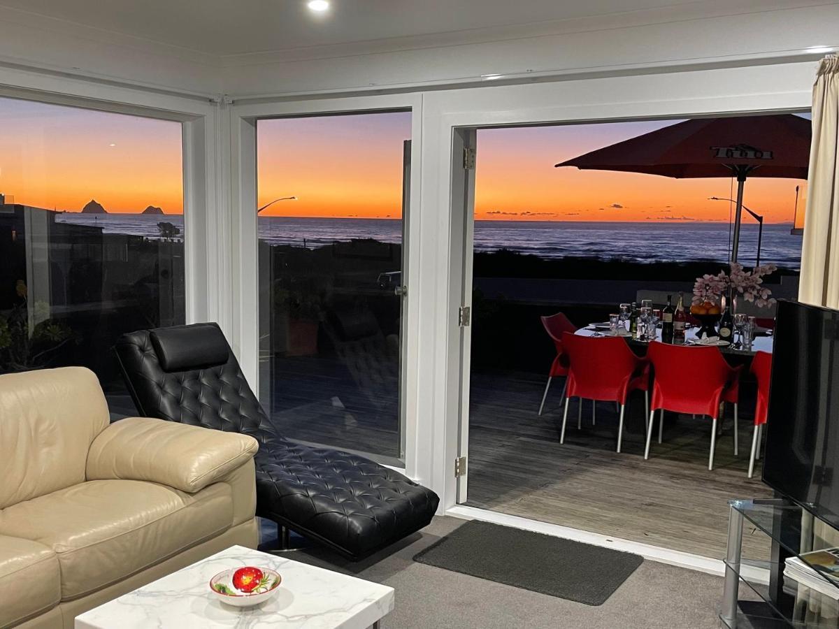 Ocean Front East End Beach House New Plymouth Eksteriør bilde