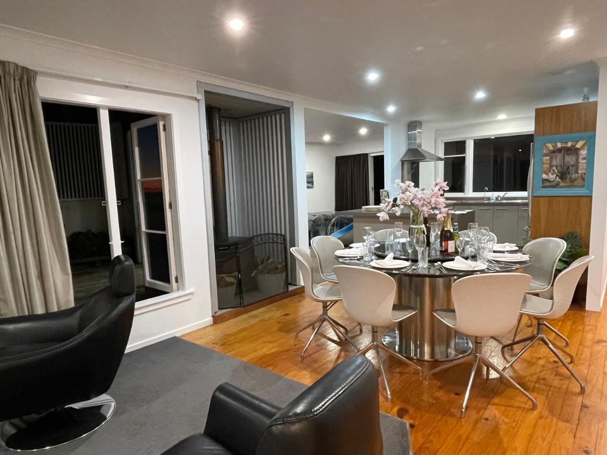 Ocean Front East End Beach House New Plymouth Eksteriør bilde