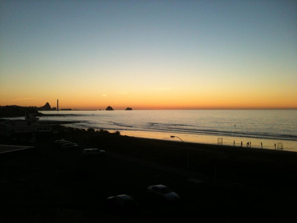 Ocean Front East End Beach House New Plymouth Eksteriør bilde