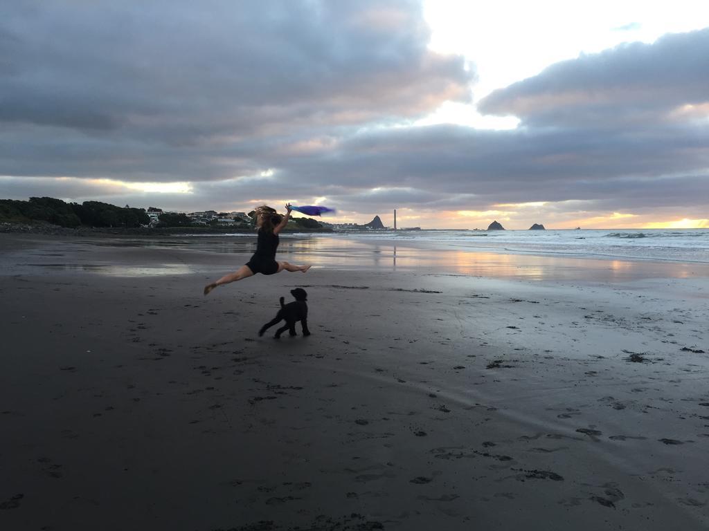 Ocean Front East End Beach House New Plymouth Eksteriør bilde