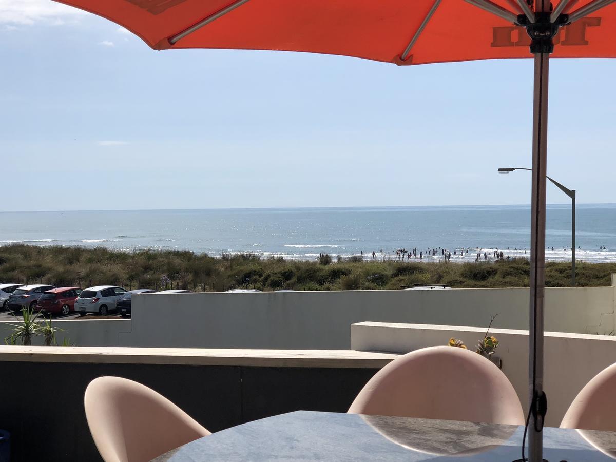 Ocean Front East End Beach House New Plymouth Eksteriør bilde