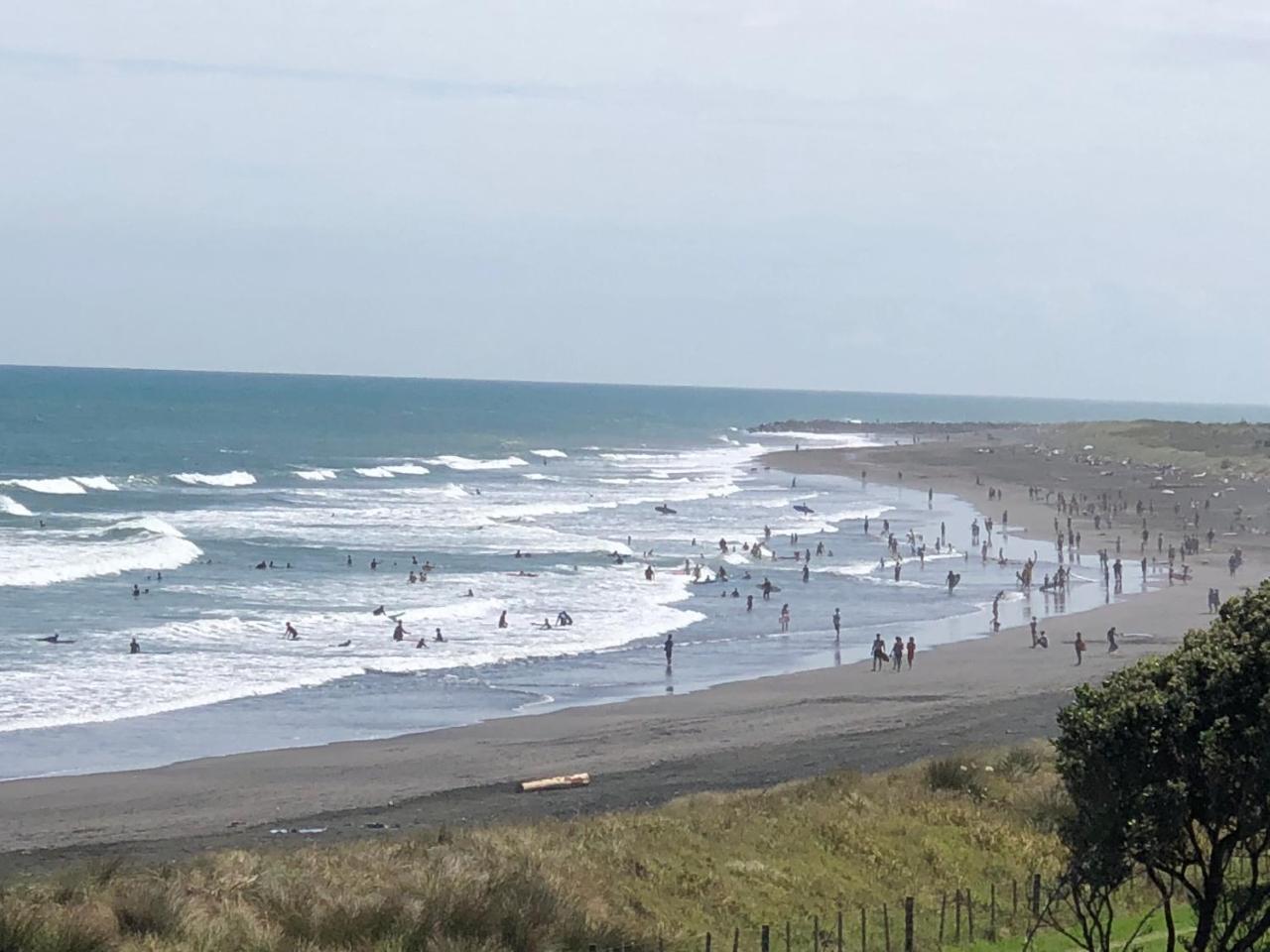 Ocean Front East End Beach House New Plymouth Eksteriør bilde